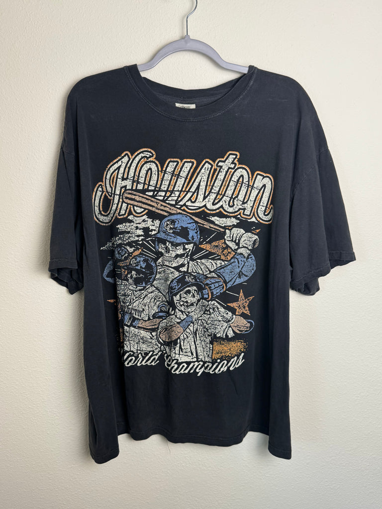 Modern Houston World Champs Graphic Tee XXL