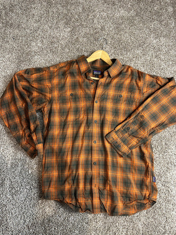 Vintage Patagonia Organic Cotton Plaid Button-Up Shirt – Orange/Green – Size M